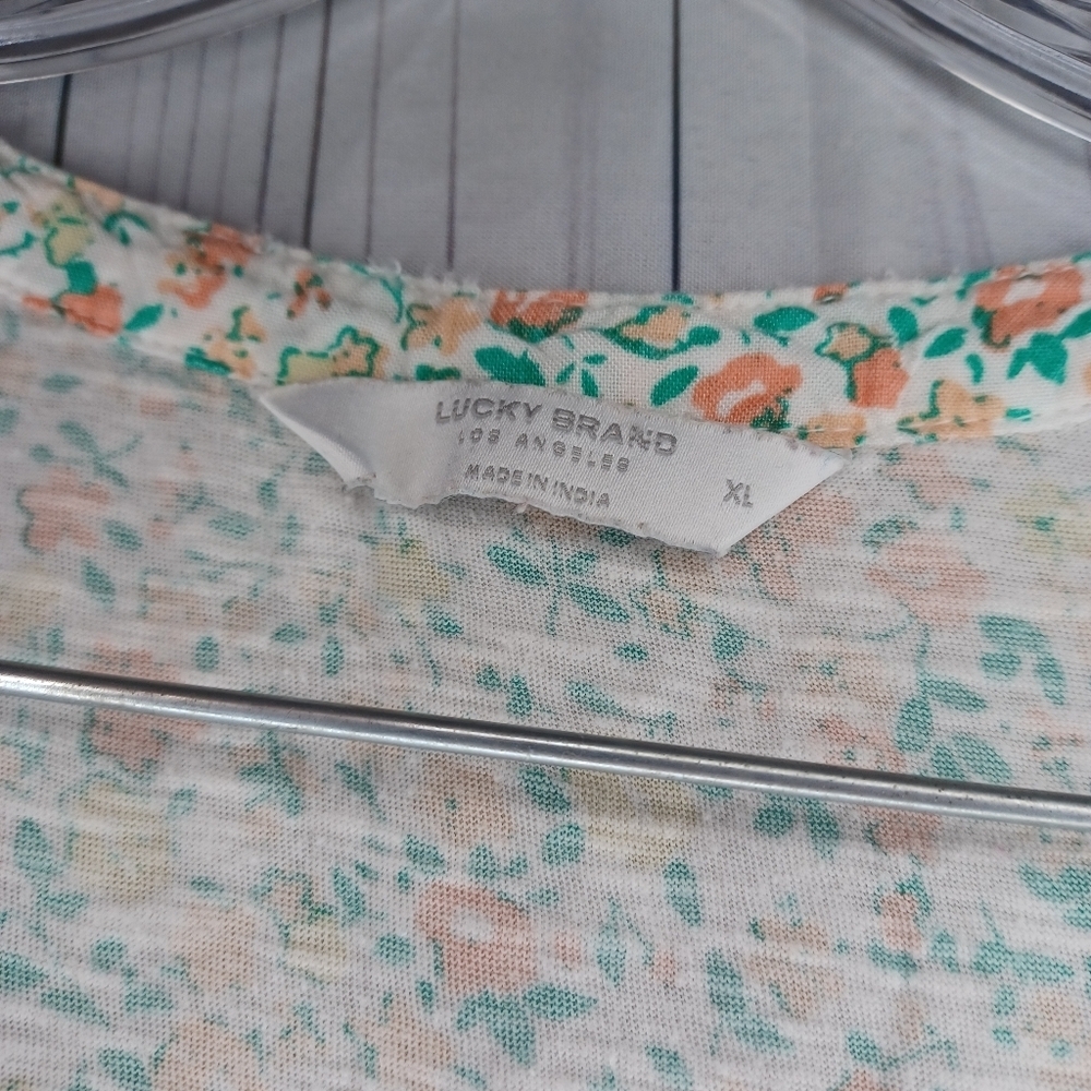 Lucky Brand V-Neck Floral Print Women's Button Down Top - Picture 2 of 12